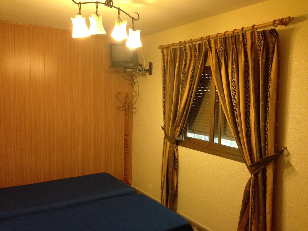 Hostal Delfin Verde Almería Esterno foto